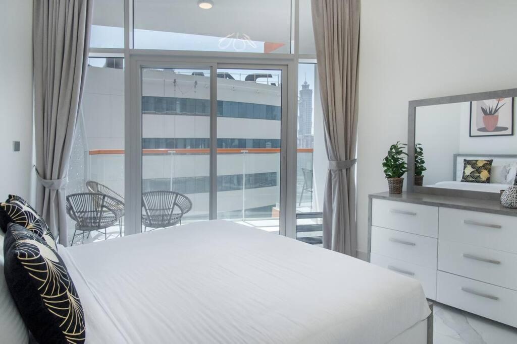 Cozy Retreat 1Bedroom On The Business Bay Canal By Suiteable Interiors * Dubai