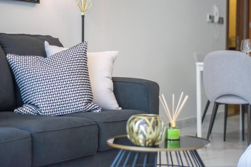 Cozy Retreat 1Bedroom On The Business Bay Canal By Suiteable Interiors * Dubai