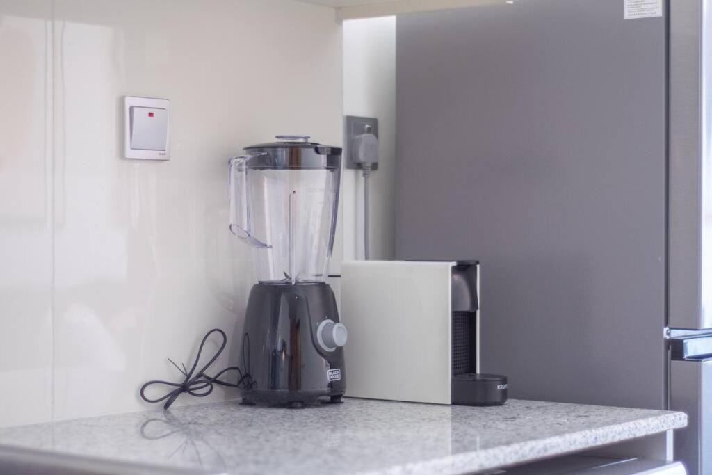 Cozy Retreat 1Bedroom On The Business Bay Canal By Suiteable Interiors Apartment Dubai