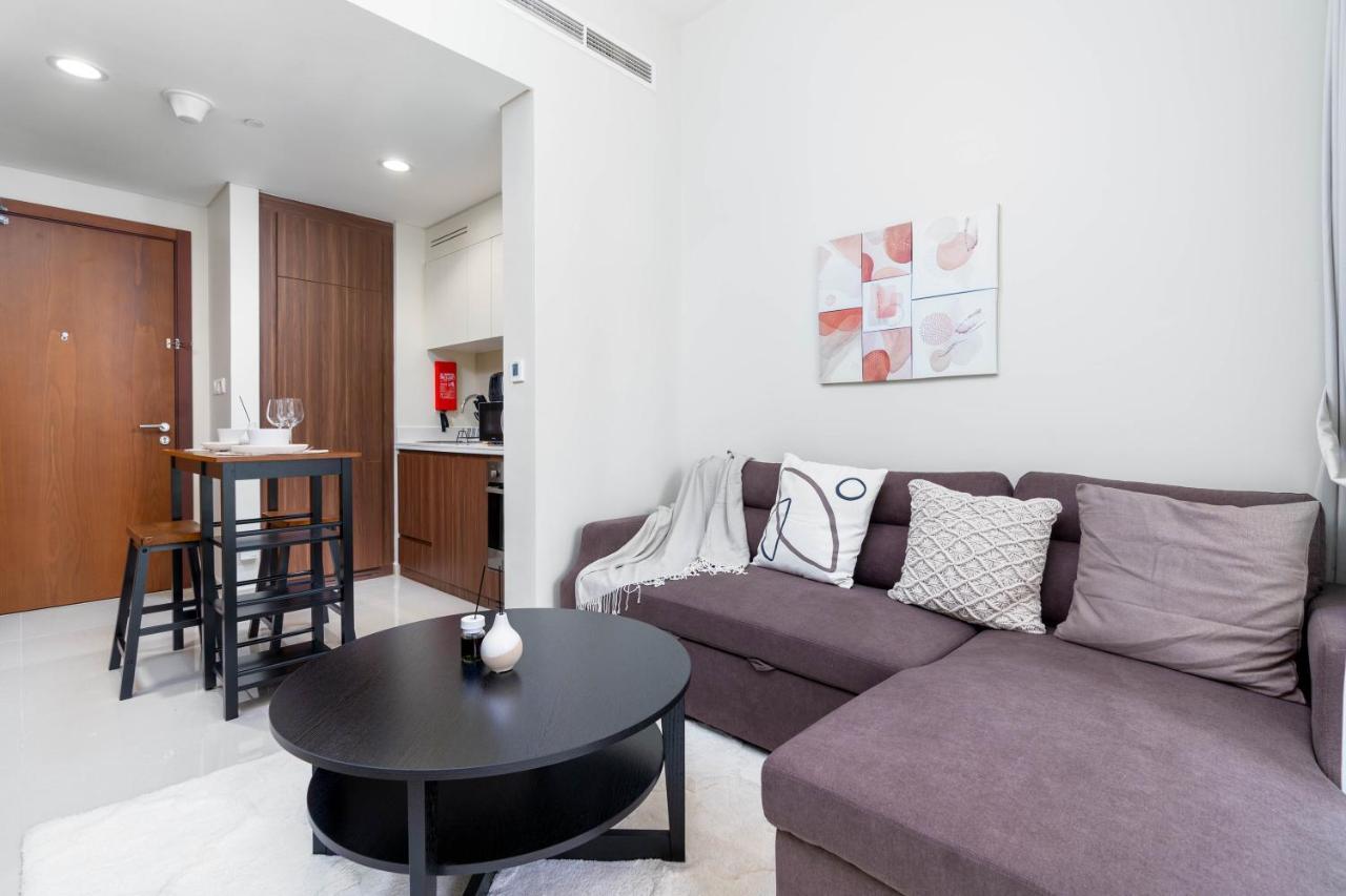 Pristine 1 Bedroom At Reva Residences Apartment Dubai