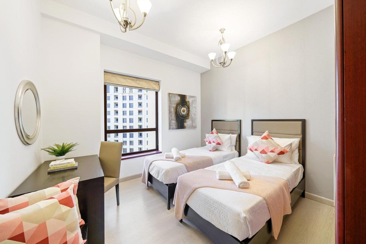 High Rise 2br In Jbr W/ Sea View - Walk To Beach Apartment Dubai