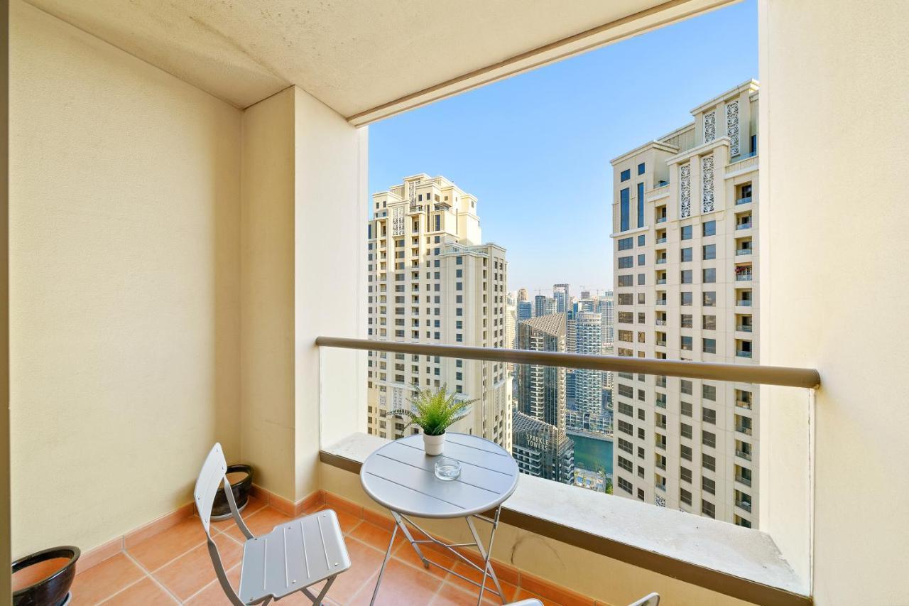 High Rise 2br In Jbr W/ Sea View - Walk To Beach Apartment *