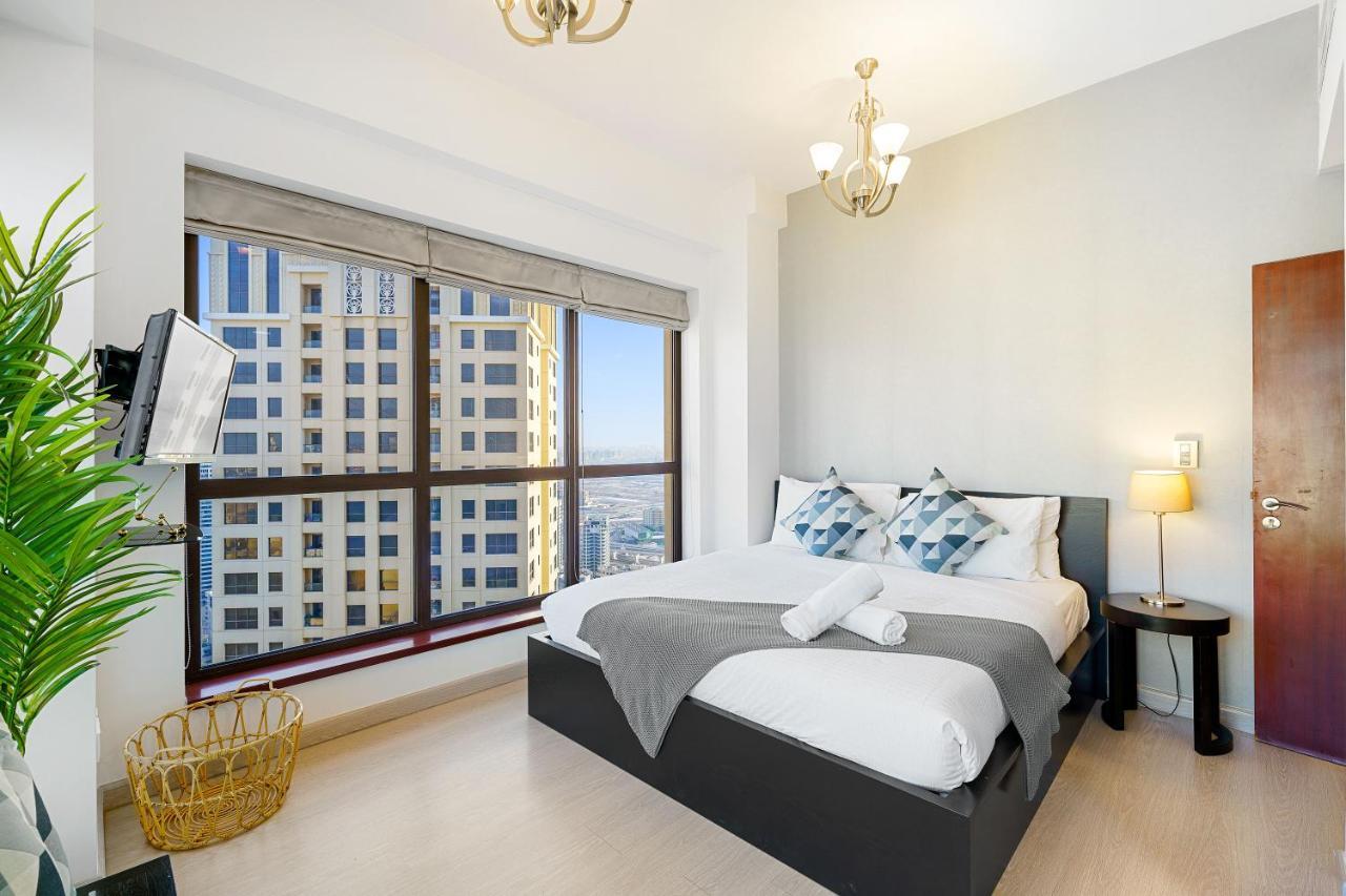 High Rise 2br In Jbr W/ Sea View - Walk To Beach Apartment