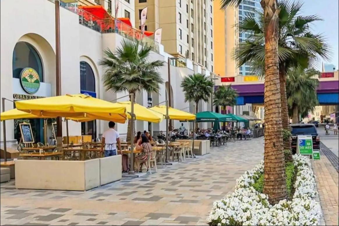 High Rise 2br In Jbr W/ Sea View - Walk To Beach Apartment *