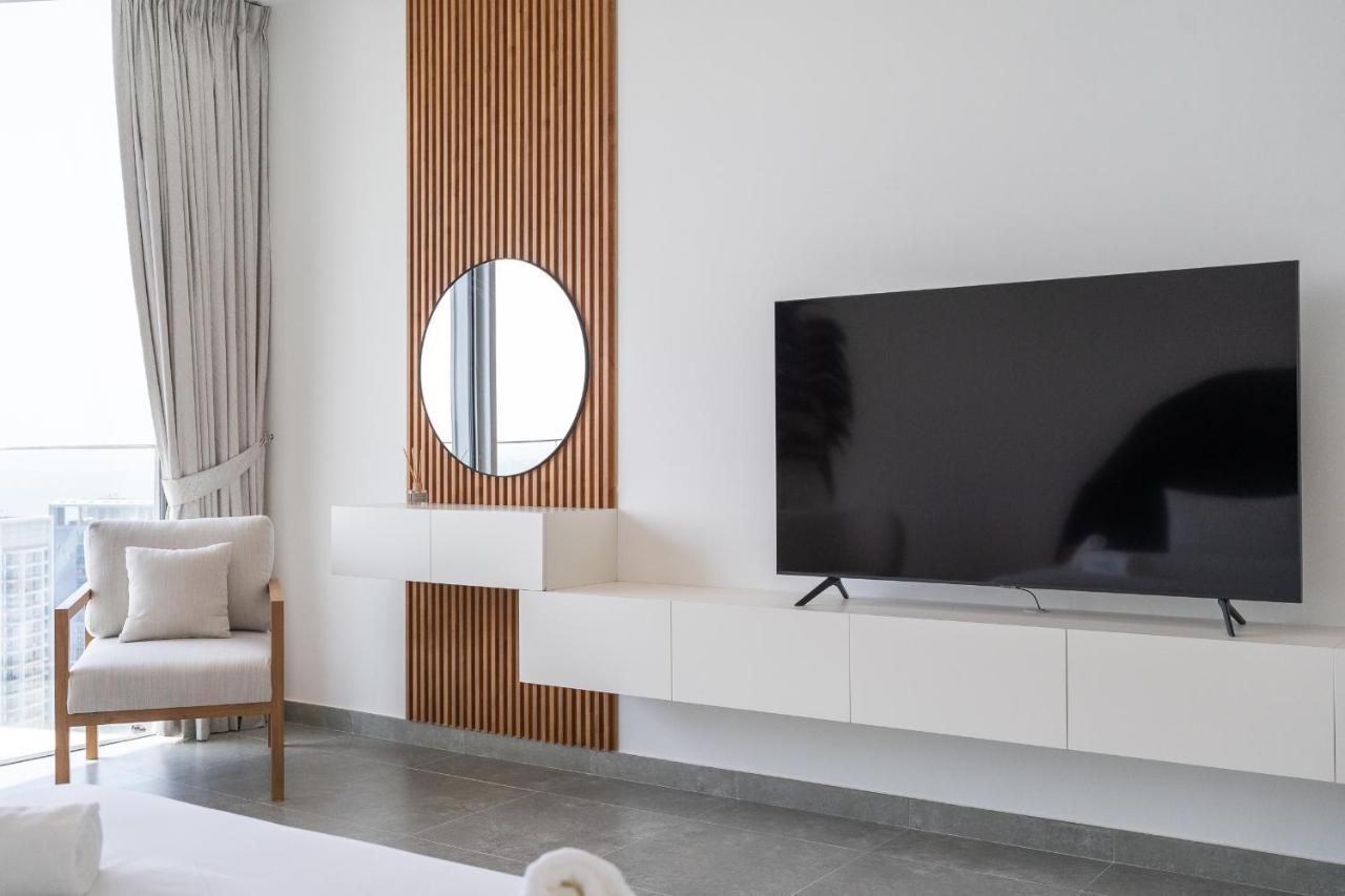 Apartment Urban Tropic 3 Bedroom With Full Sea View By Suiteable Interiors