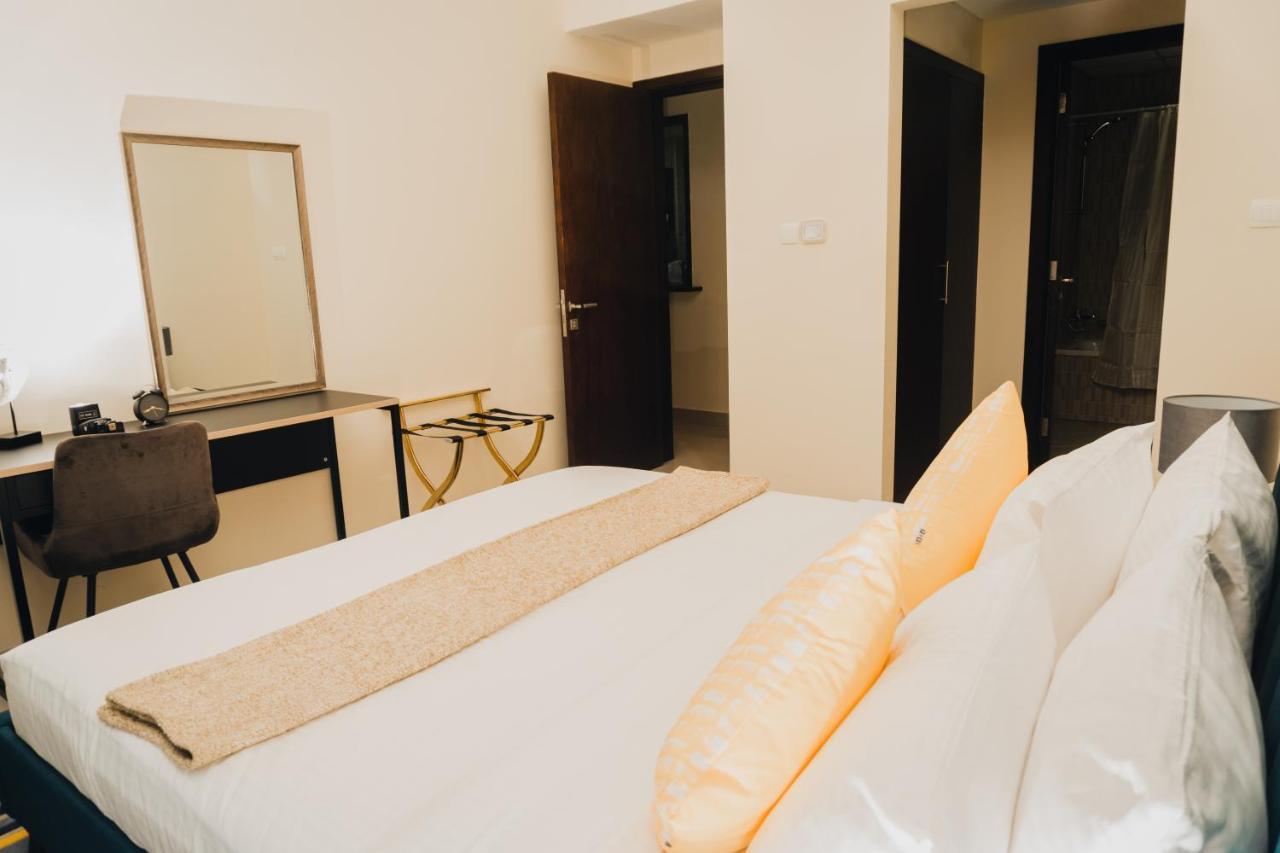 Oskena Vacation Homes- The Medalist Tower Apartment Dubai