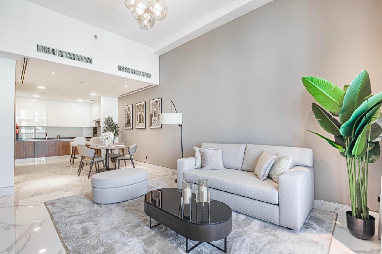 Daniels Canal View 1br At J One Business Bay Apartment *
