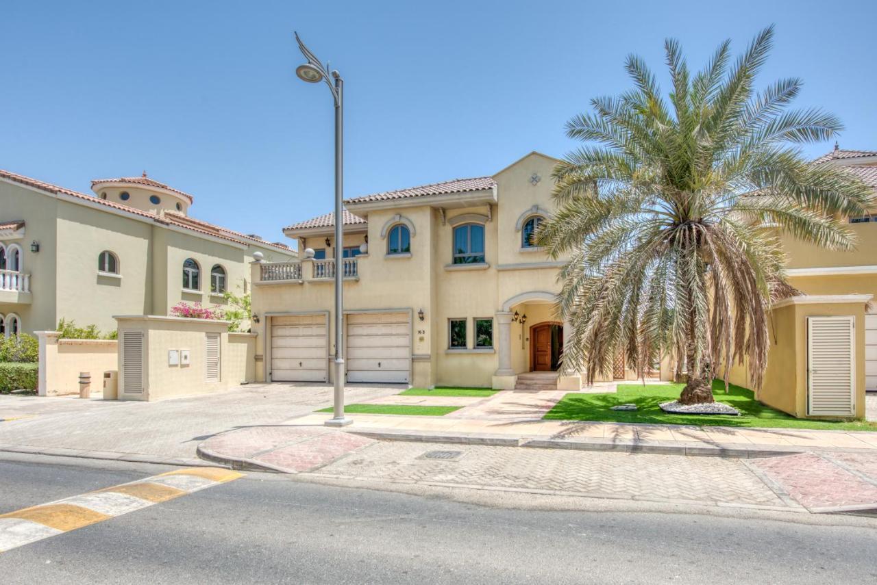 Stunning With Private Pool & Beach Access Apartment *