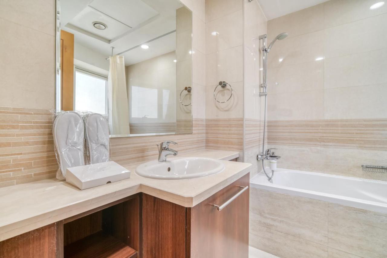 Luxurious 3 Bed In Trident Bayside , Marina By Pk Holidays