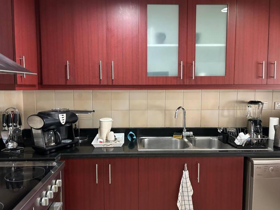 Gorgeous 4bed Sea View At Jbr