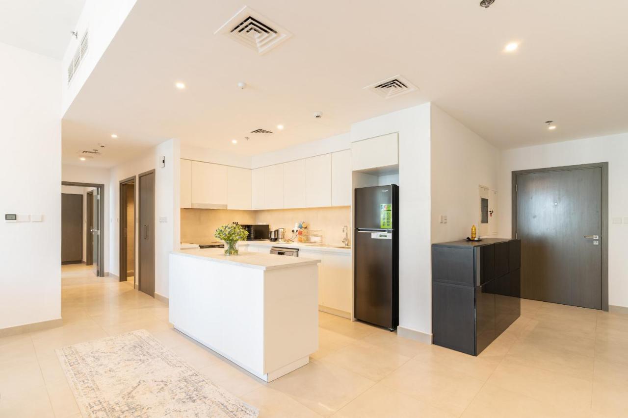 Spacious 2 Bedroom On High Floor In Creek Horizon - Allsopp&allsopp Dubai