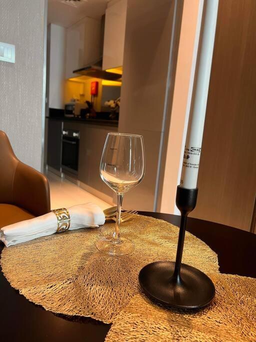 Nice Studio With Panoramic View Of The Canal! Apartment Dubai