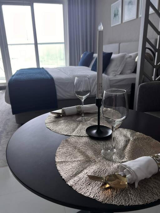 Nice Studio With Panoramic View Of The Canal! Apartment Dubai