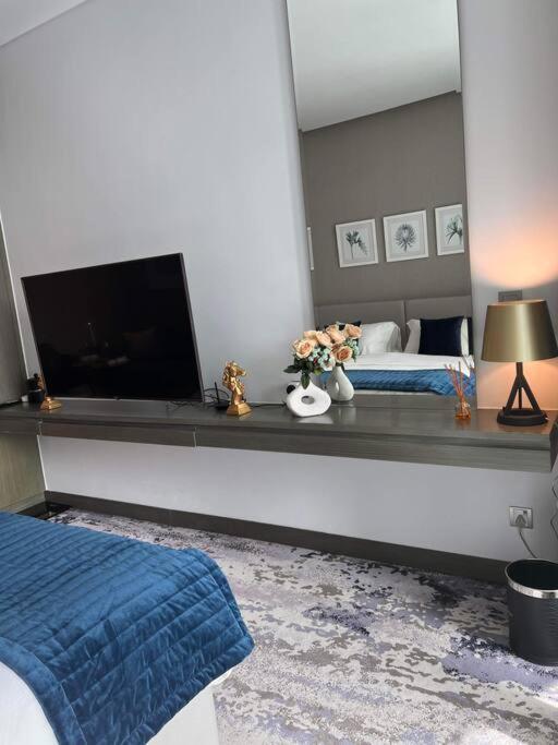 Apartment Nice Studio With Panoramic View Of The Canal!