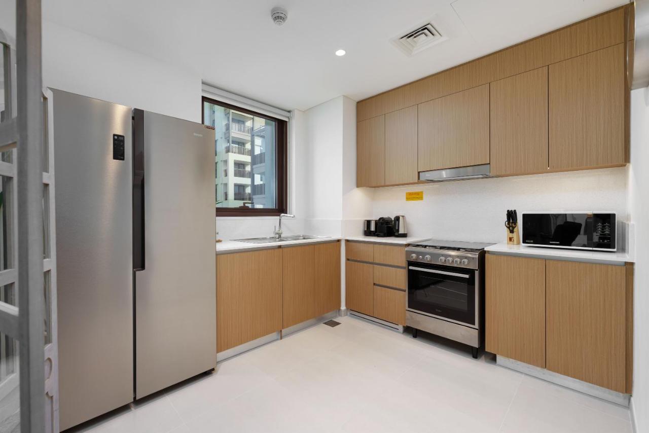 Maison Privee - Alluring Modern In Creek Apartment Dubai