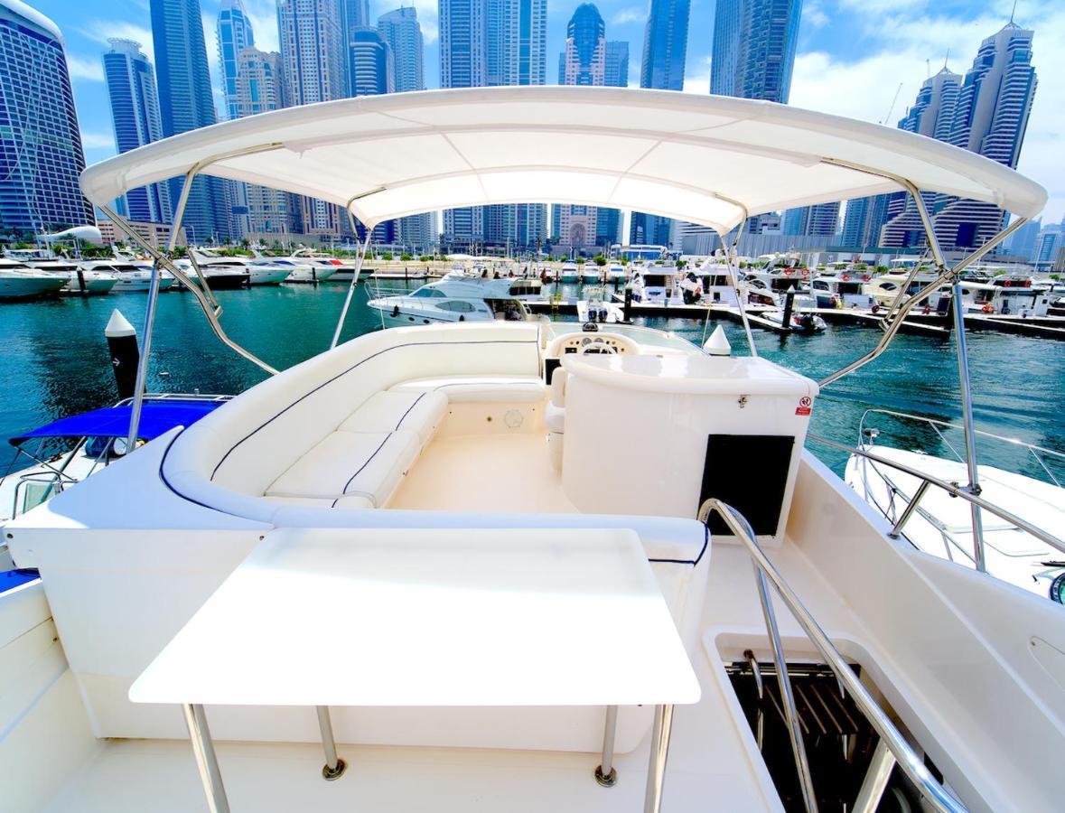Kings And Queens Luxury Yachts *