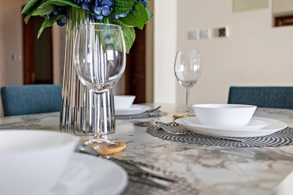 Stonetree - Golden Mile 4 2 Bedroom - Supreme Residences *