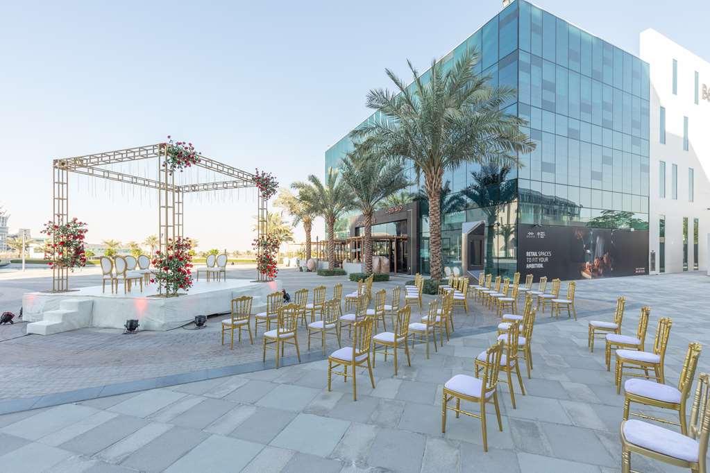 Radisson Red Silicon Oasis Hotel Dubai