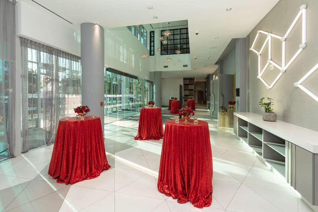 Radisson Red Silicon Oasis Hotel *
