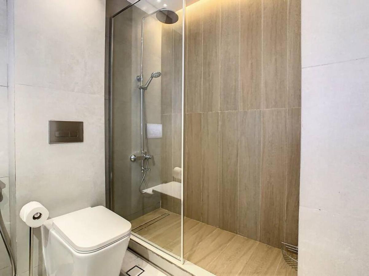 Key View - The Point Tower Apartment *