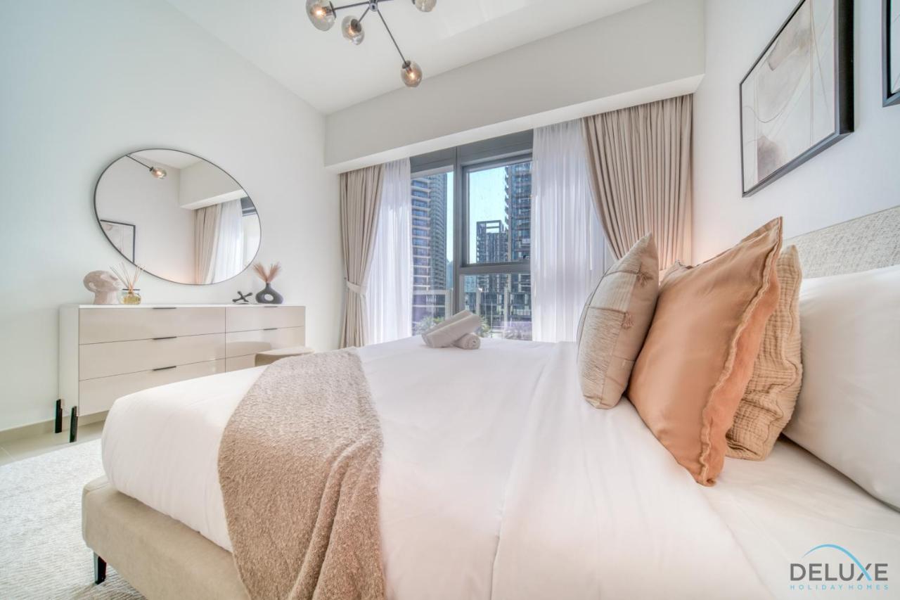 Sumptuous 1br At Act One Act Two Tower 1 Downtown By Deluxe Homes Apartment Dubai
