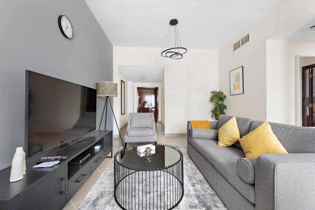 Stonetree - Furnished 1br With Modern Design * Dubai