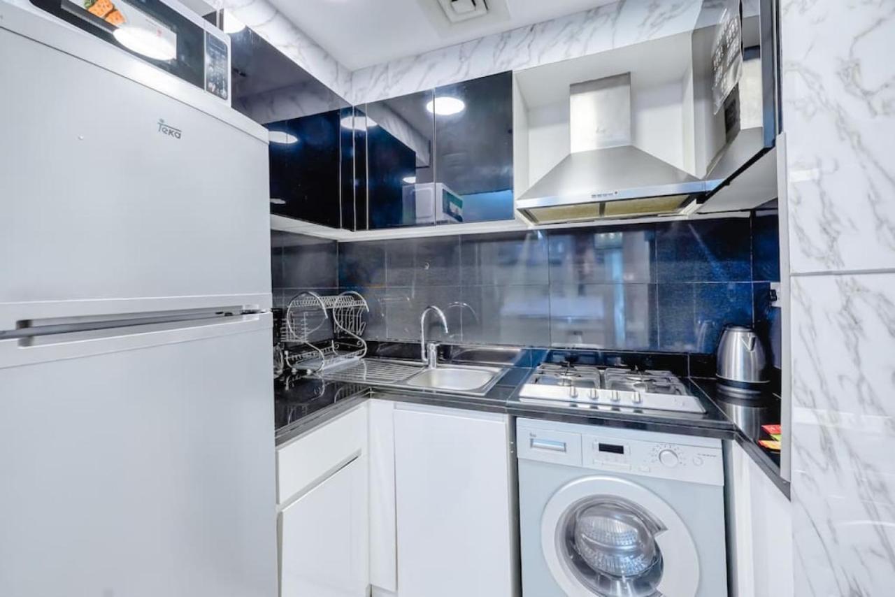 Modern W Downtown Views In Business Bay Apartment Dubai
