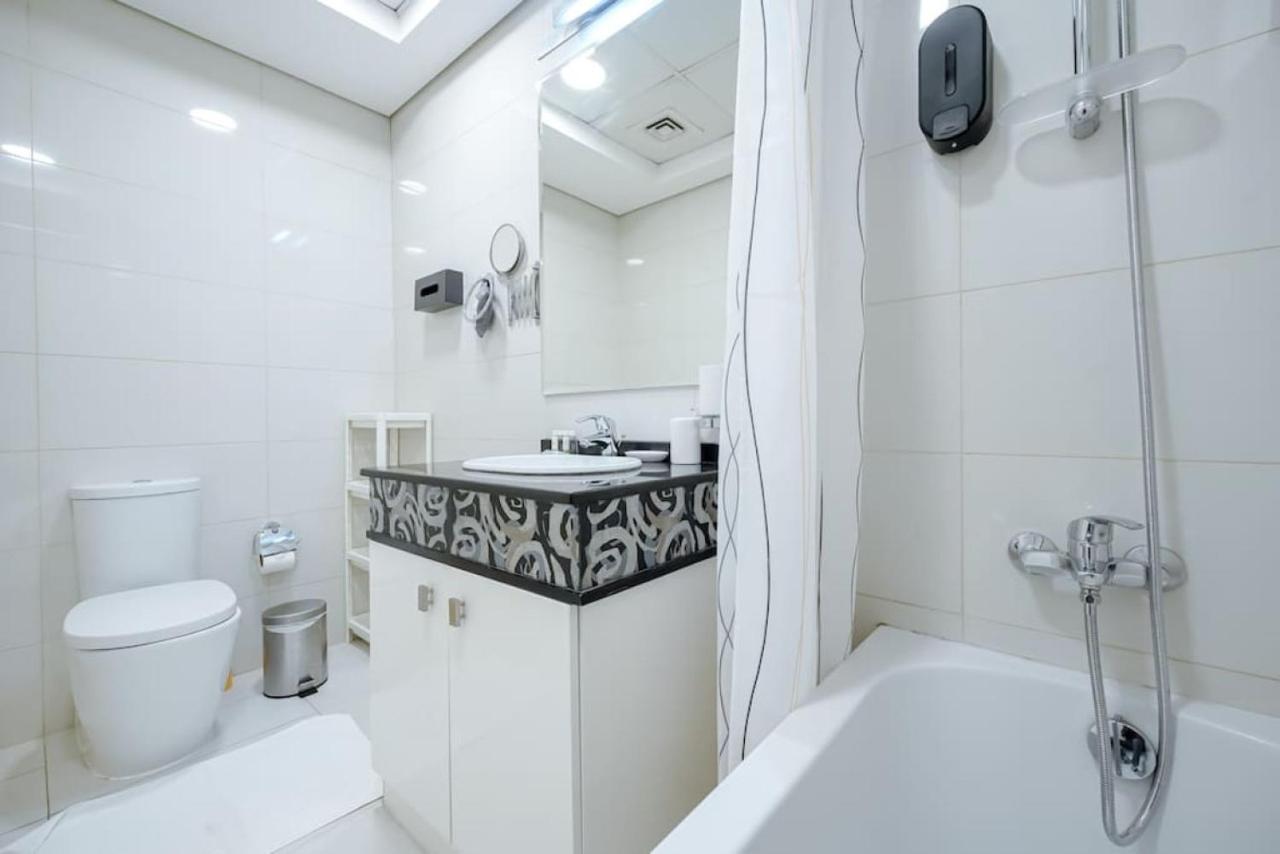 Apartment Modern W Downtown Views In Business Bay Dubai