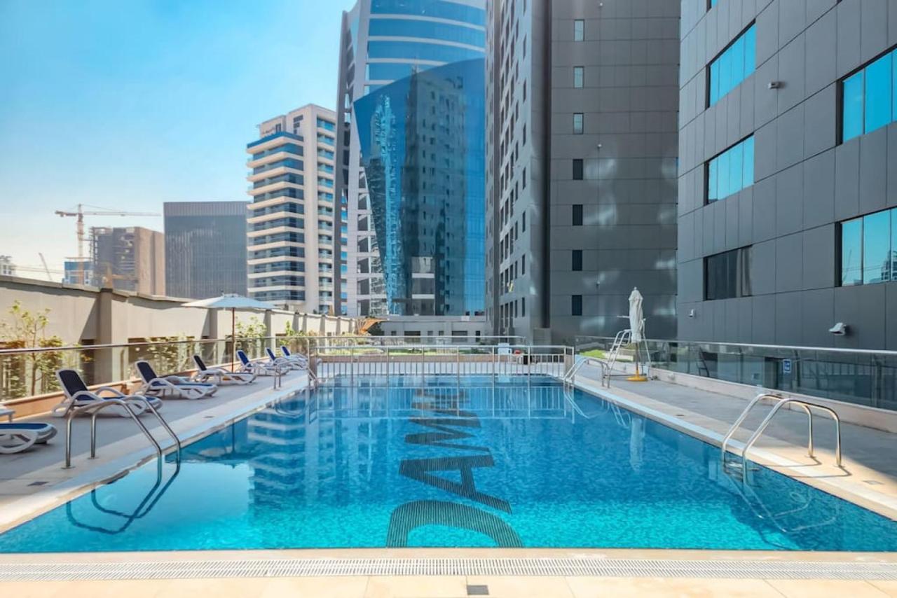 Modern W Downtown Views In Business Bay Dubai