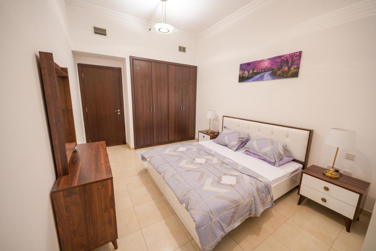 Incredible 2br With Burj Khalifa View & Balcony Dubai
