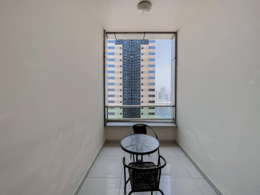 Stonetree - Modern 1 Bedroom Near The * Dubai