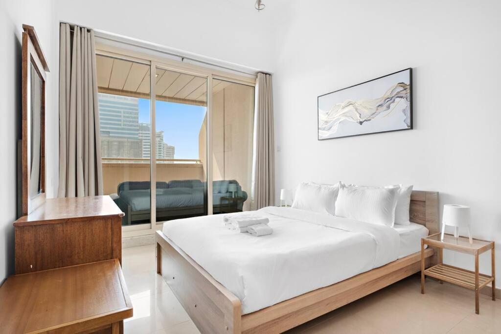 Stonetree - Furnished 1br With Spacious Balcony * Dubai