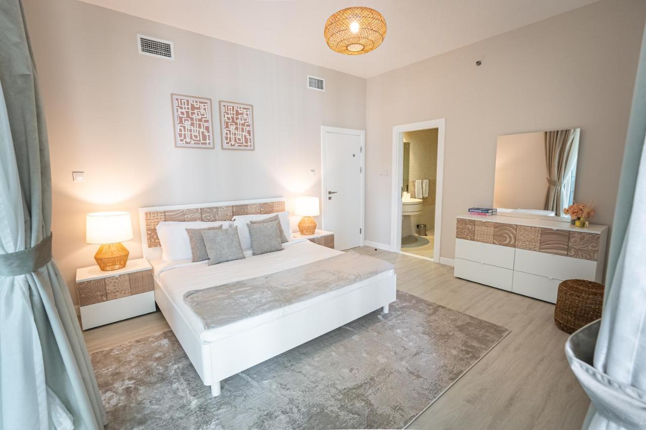 Daniels Spacious 1br In Heart Of Marina Dubai