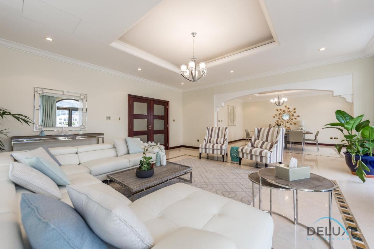 Charming 5br With Assistant's And Private Pool On Palm Jumeirah By Deluxe *