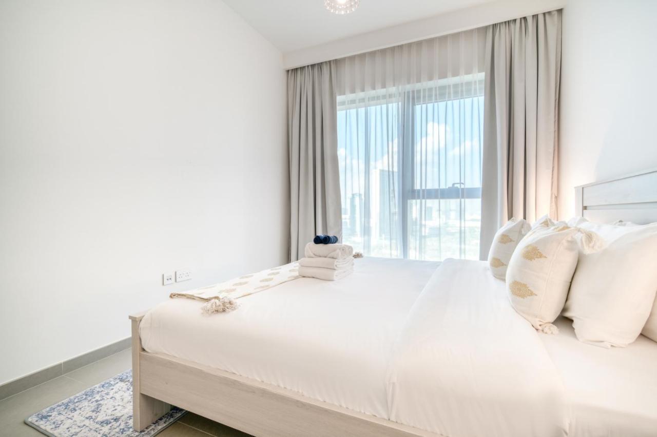 Elegance: 1br With Difc & Zabeel Views
