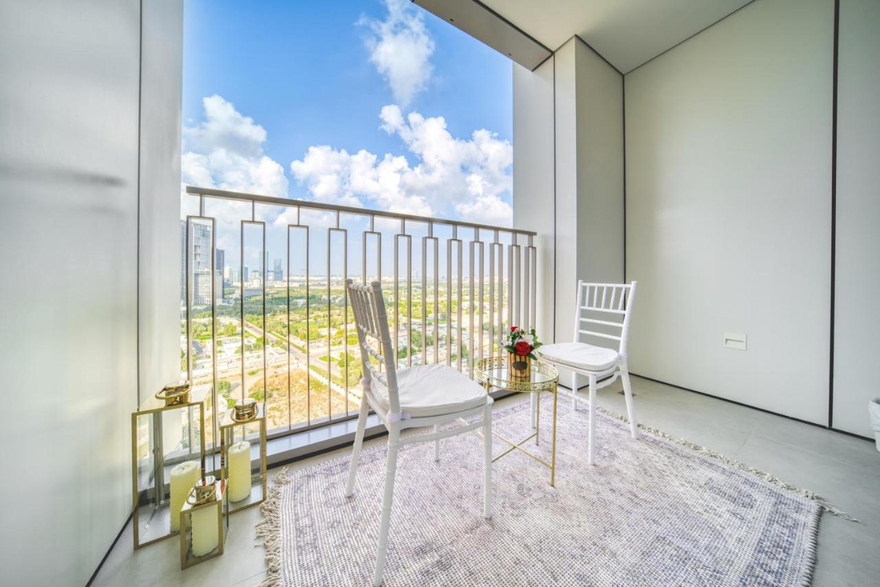 Elegance: 1br With Difc & Zabeel Views Apartment