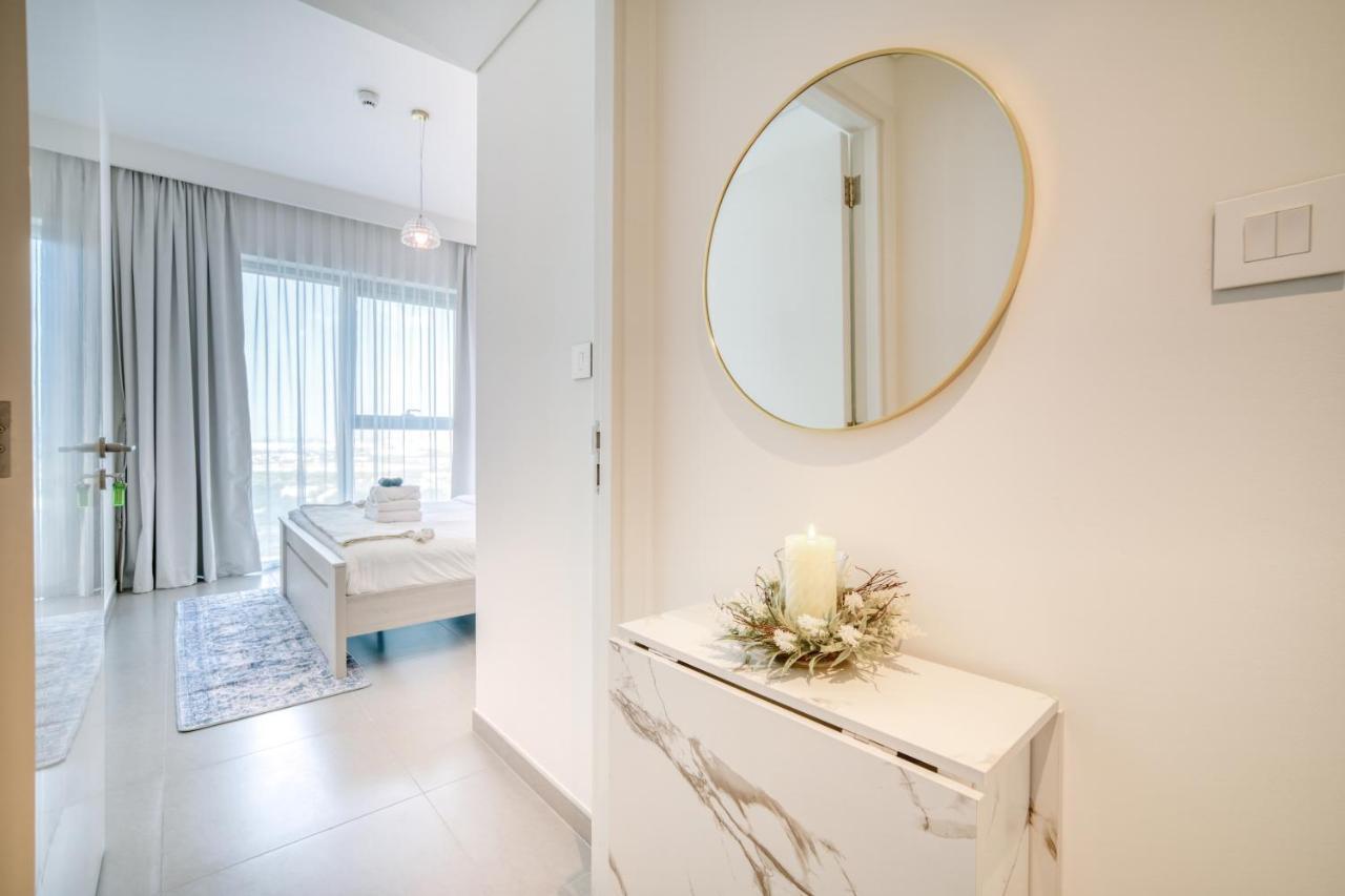 Elegance: 1br With Difc & Zabeel Views Apartment *