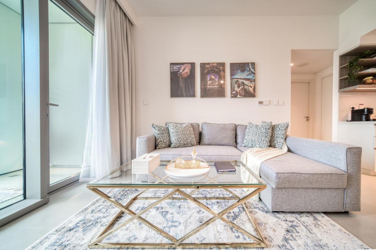 Elegance: 1br With Difc & Zabeel Views * Dubai