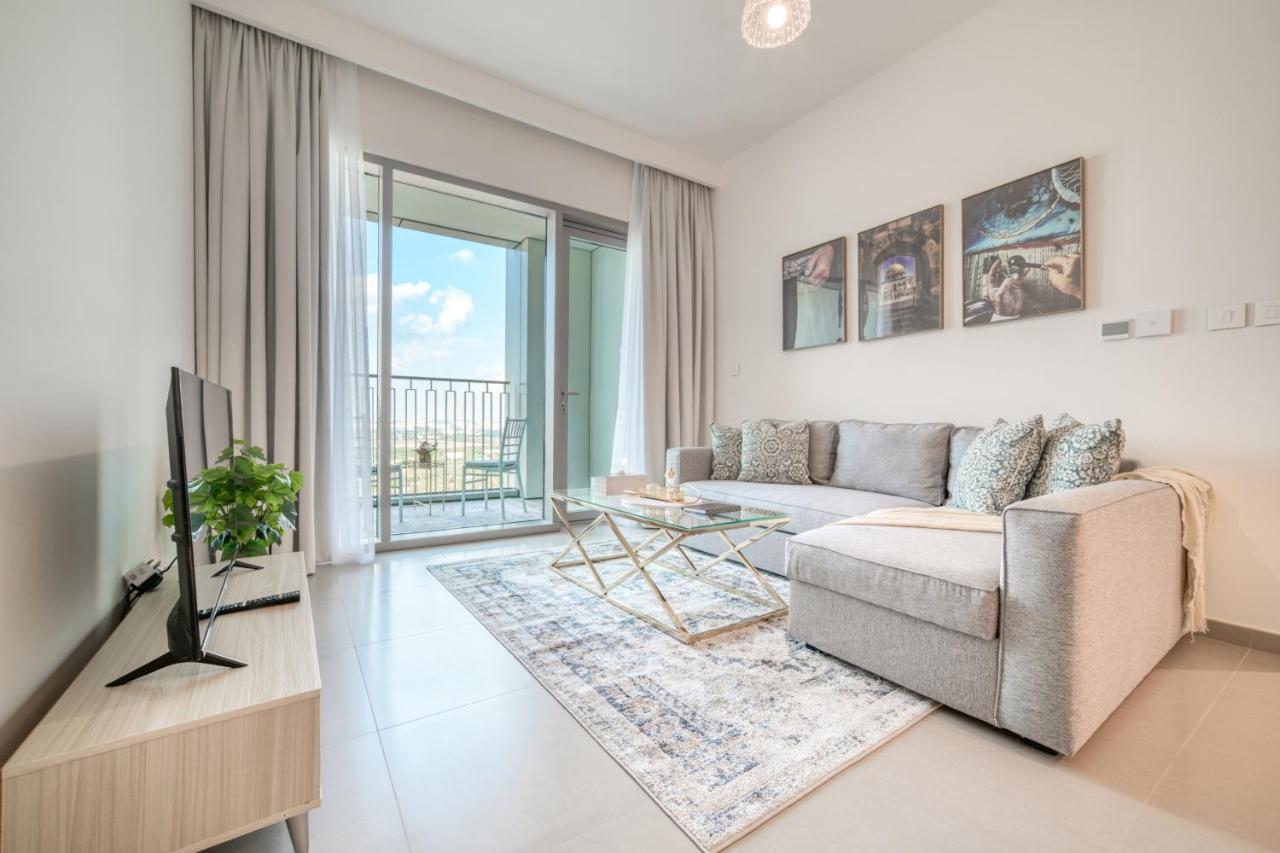 Elegance: 1br With Difc & Zabeel Views Apartment