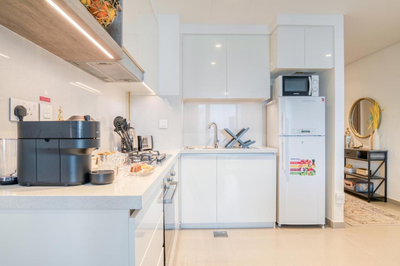 Apartment Elegance: 1br With Difc & Zabeel Views