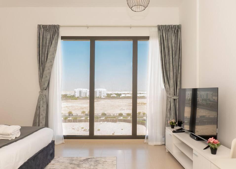 Stonetree - Furnished In Peaceful Apartment *
