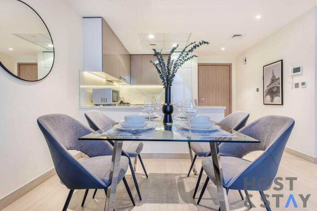 Apartment Cheerful 1br In Azizi Riviera, Mbr *