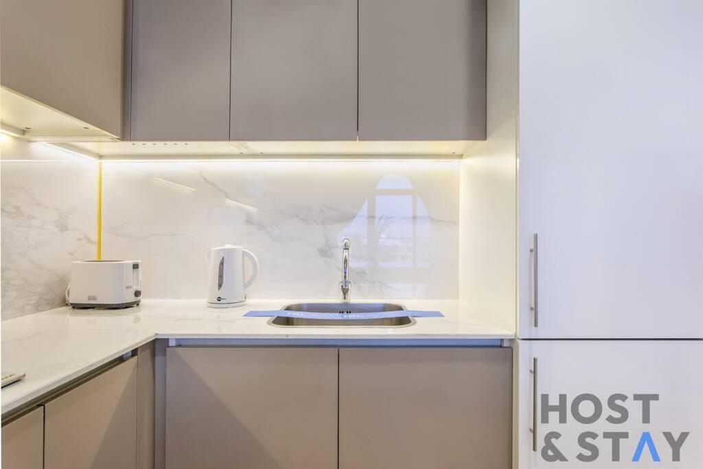 Cheerful 1br In Azizi Riviera, Mbr Apartment *