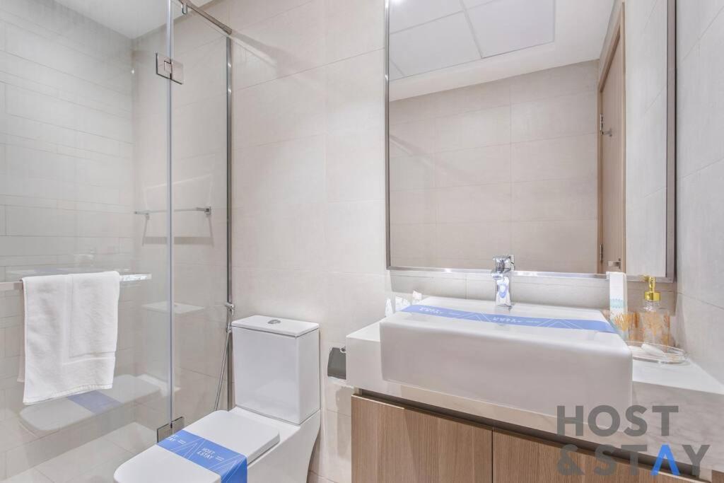 Cheerful 1br In Azizi Riviera, Mbr Apartment *
