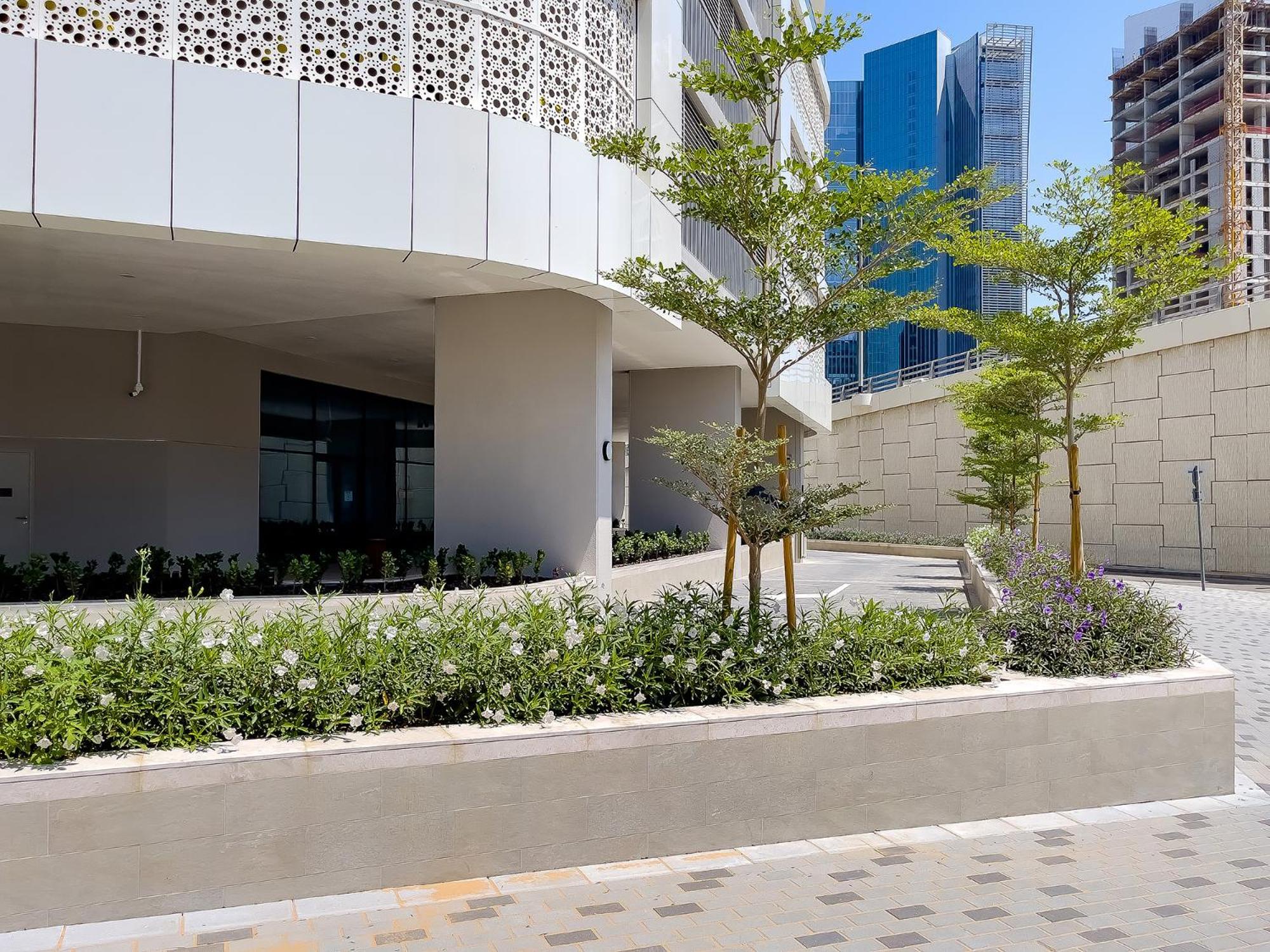 Zada Tower 1br With Amazing Canal View * Dubai