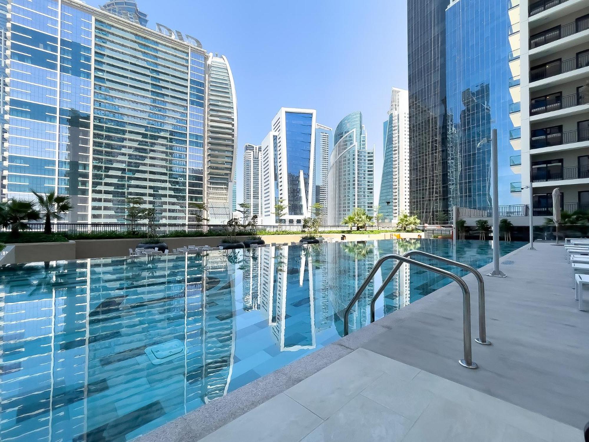 Zada Tower 1br With Amazing Canal View *
