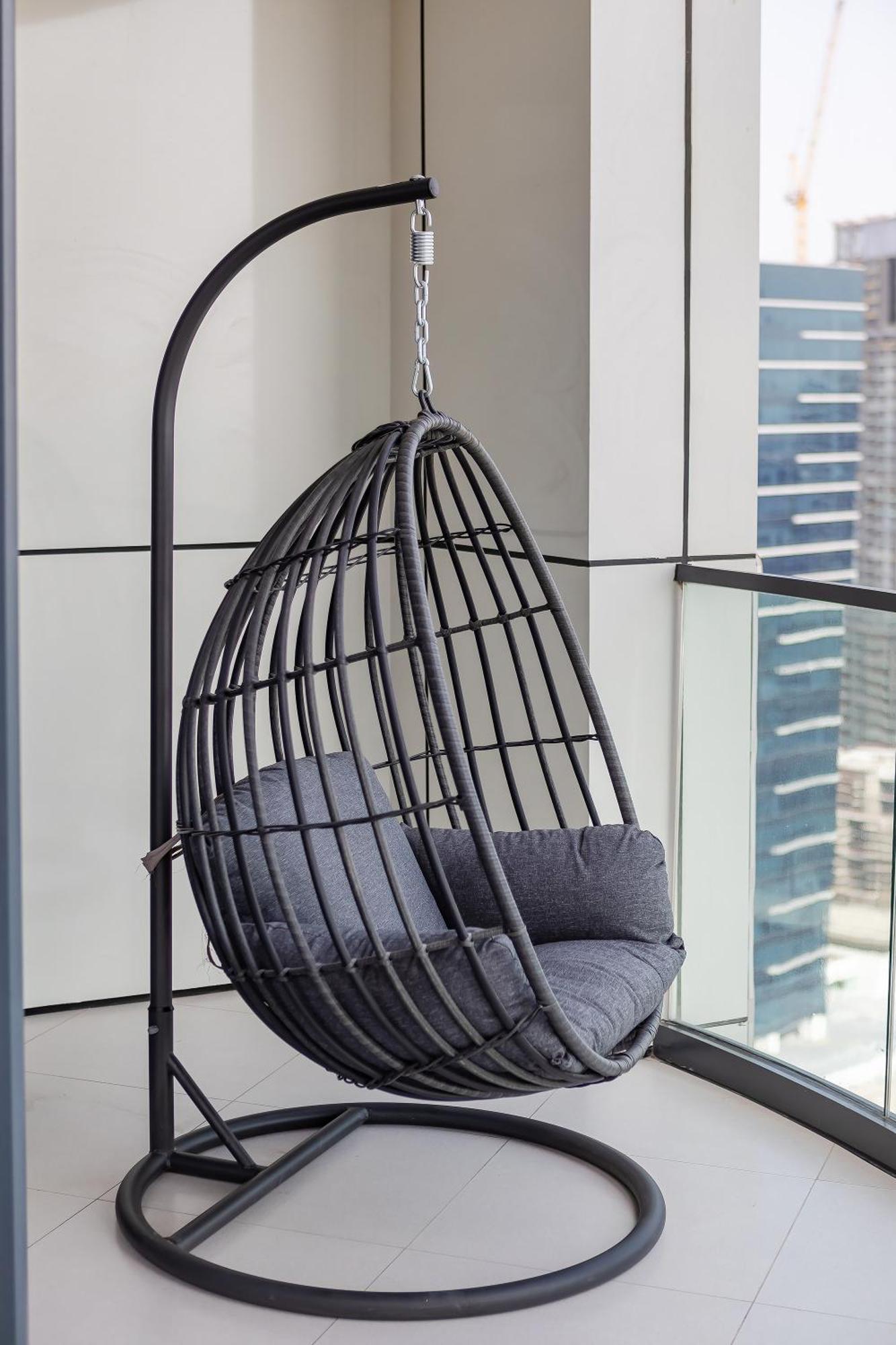 Zada Tower 1br With Amazing Canal View Apartment
