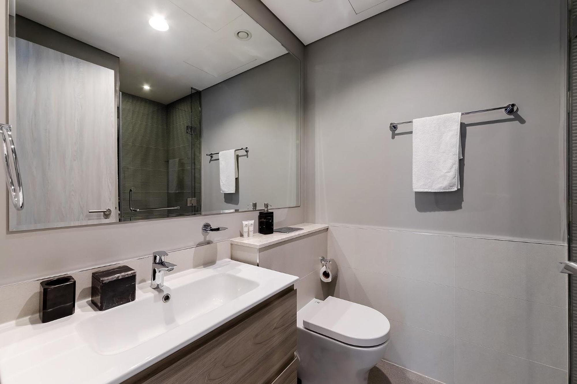 Apartment Zada Tower 1br With Amazing Canal View *