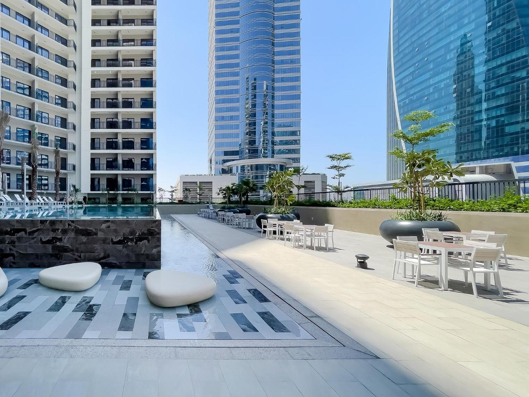 Zada Tower 1br With Amazing Canal View