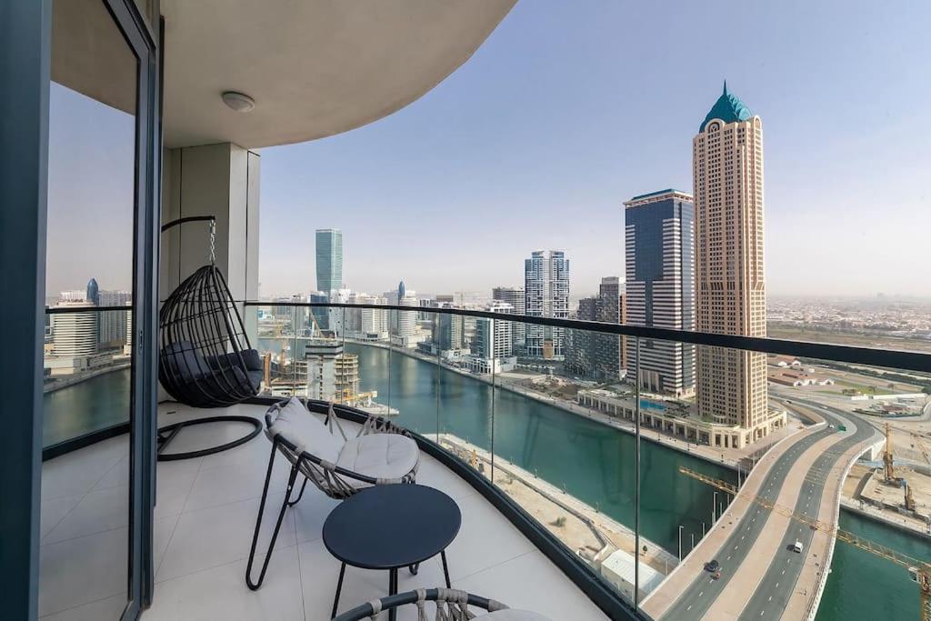 Apartment Zada Tower 1br With Amazing Canal View Dubai